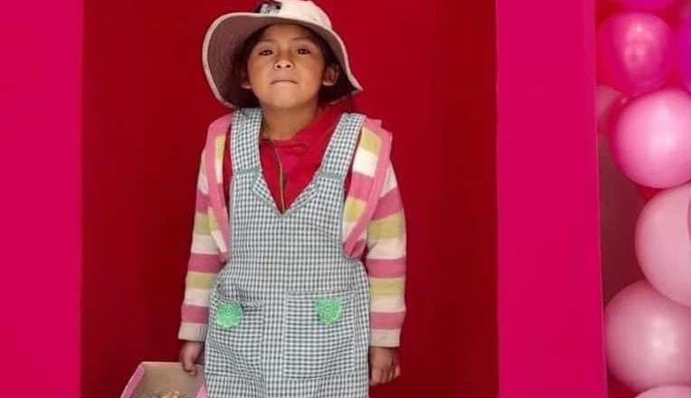 La historia detrás de la niña que se ganó el título de “Barbie boliviana” y emociona en las redes sociales