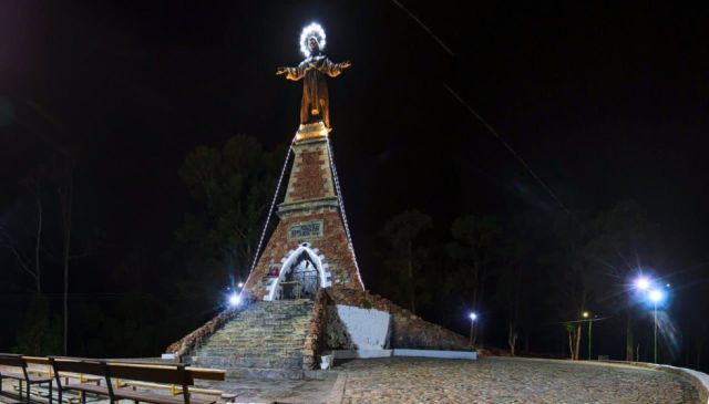 Sucre: Se cumplen 98 años de la consagración del Sagrado Corazón en el cerro Churuquella