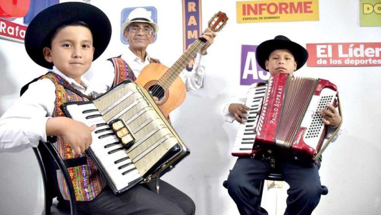Cochabamba: Niños acordeonistas de la Academia Musical Villazón sorprenden con su talento